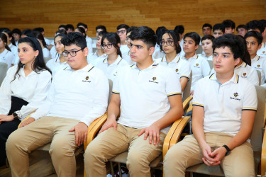 Binəqədi rayonunda 12 Noyabr - Azərbaycan Respublikasının Konstitusiya Günü münasibətilə "Hüquqi dövlət quruculuğunda Heydər Əliyev irsi" mövzusunda tədbir