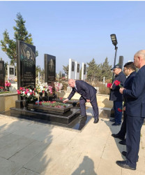 8 Noyabr- “Zəfər Günü”nün beşinci ildönümü ilə əlaqədar Binəqədi rayonunda şəhidlərimizin əziz xatirəsinin yad edilməsi