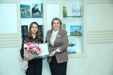 5 Oktyabr – “Beynəlxalq Müəllimlər Günü”  münasibətilə dövlət ümumi təhsil müəssisələrində çalışan təhsilverənlərin sertifikatlaşdırılması imtahanlarında yüksək nəticə göstərən müəllimlərlə görüş