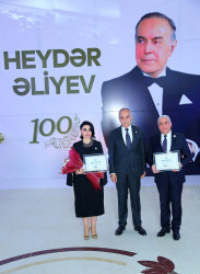 Binəqədi rayonunda Ulu öndər Heydər Əliyevin anadan olmasının 100 illik yubileyinə həsr olunmuş tədbir