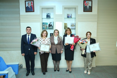 5 Oktyabr – “Beynəlxalq Müəllimlər Günü”  münasibətilə dövlət ümumi təhsil müəssisələrində çalışan təhsilverənlərin sertifikatlaşdırılması imtahanlarında yüksək nəticə göstərən müəllimlərlə görüş