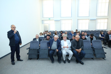 20 noyabr 2025-ci il tarixində Binəqədi Rayon İcra Hakimiyyətinin başçısı Elxan Allahverdiyevin Xocəsən qəsəbə sakinləri ilə səyyar qəbulu