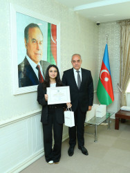 11 sentyabr 2026-cı il tarixində  2025-2026-cı tədris ilində ali təhsil müəssisələrinə tələbə qəbulu imtahanında Binəqədi rayonu üzrə yüksək nəticə göstərən gənclərlə  görüş