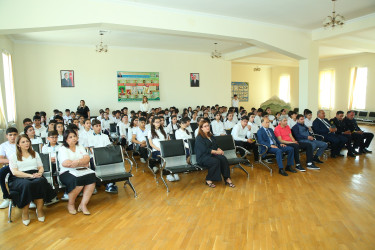 02 iyun 2025-ci il tarixində 182 nömrəli tam orta məktəbdə 26 İyun-Narkomaniya və Narkobiznesə qarşı Beynəlxalq Mübarizə Gününə həsr olunmuş "Narkotiksiz gələcək naminə!” mövzusunda növbəti maarifləndirici tədbir keçirildi