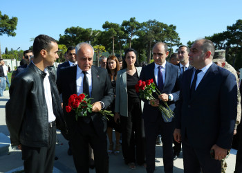 27 Sentyabr Anım Günü ilə əlaqədar 27 sentyabr 2026-cı il tarixində şəhidlərimizin əziz xatirəsi böyük ehtiramla yad edilməsi