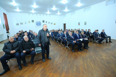 15 yanvar 2026-cı il tarixində Binəqədi Rayon İcra Hakimiyyətinin başçısı Elxan Allahverdiyevin Biləcəri qəsəbə sakinləri ilə səyyar qəbulu