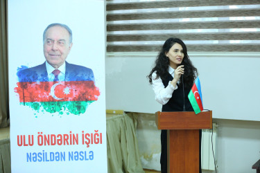 11 dekabr 2025-ci il tarixində 83 № li məktəb-liseydə Ümummilli Lider Heydər Əliyevin xatirəsinə həsr olunmuş “Ulu Öndərin izi ilə – nəsildən nəsilə” adlı tədbir