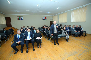 13 yanvar 2026-cı il tarixində Binəqədi Rayon İcra Hakimiyyətinin başçısı Elxan Allahverdiyevin 6-cı mikrorayon sakinləri ilə səyyar qəbulu