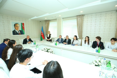 11 sentyabr 2026-cı il tarixində  2025-2026-cı tədris ilində ali təhsil müəssisələrinə tələbə qəbulu imtahanında Binəqədi rayonu üzrə yüksək nəticə göstərən gənclərlə  görüş