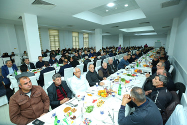 12 dekabr 2025-ci il tarixində Binəqədi Rayon İcra Hakimiyyətinin təşkilatçılığı ilə Heydər Məscidində xalqımızın Ümummilli Lideri Heydər Əliyevin əziz xatirəsinə ehsan süfrəsi