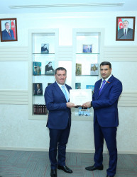 23 iyun 2026-cı il tarixində Binəqədi Rayon İcra Hakimiyyətinin inzibati binasında 23 İyun – Dövlət Qulluqçularının Peşə Bayramı münasibətilə tədbir