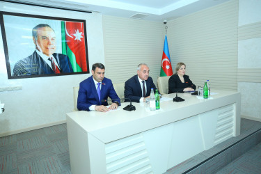 23 iyun 2026-cı il tarixində Binəqədi Rayon İcra Hakimiyyətinin inzibati binasında 23 İyun – Dövlət Qulluqçularının Peşə Bayramı münasibətilə tədbir