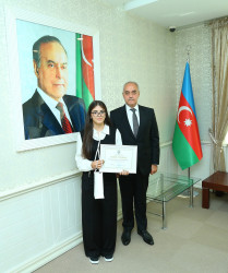 11 sentyabr 2026-cı il tarixində  2025-2026-cı tədris ilində ali təhsil müəssisələrinə tələbə qəbulu imtahanında Binəqədi rayonu üzrə yüksək nəticə göstərən gənclərlə  görüş