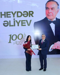 Binəqədi rayonunda Ulu öndər Heydər Əliyevin anadan olmasının 100 illik yubileyinə həsr olunmuş tədbir