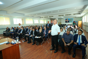 10 sentyabr 2026-cı il tarixində Binəqədi Rayon İcra Hakimiyyətinin başçısı Elxan Allahverdiyevin 8-ci mikrorayon sakinləri ilə səyyar qəbulu