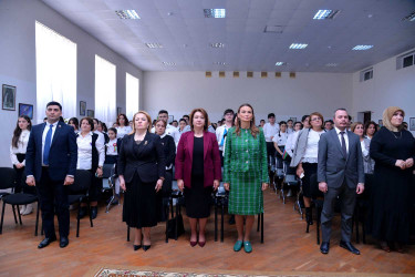 297 nömrəli tam orta məktəbdə Ulu Öndər Heydər Əliyevin anadan olmasının 100 illiyinə həsr olunmuş “Dahi şəxsiyyət” adlı tədbir