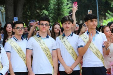 13 iyun 2026-cı il tarixində 2025-2026-cı tədris ilinin başa çatması münasibətilə Binəqədi rayonunun orta ümumtəhsil müəssisələrində “Son zəng” tədbirləri