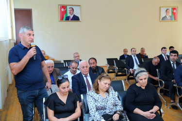 23 sentyabr 2025-ci il tarixində Binəqədi Rayon İcra Hakimiyyətinin başçısı Elxan Allahverdiyevin 9-cu mikrorayon sakinləri ilə səyyar qəbulu