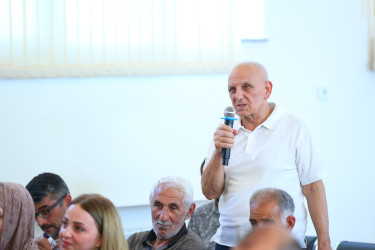 09 iyul 2026-cı il tarixində Binəqədi Rayon İcra Hakimiyyətinin başçısı Elxan Allahverdiyevin 8-ci mikrorayon sakinləri ilə səyyar qəbulu