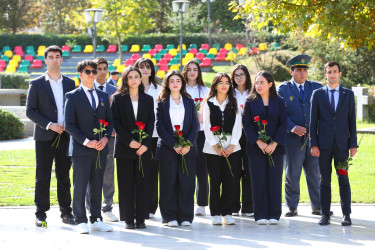 01 oktyabr 2025-ci il tarixində Binəqədi rayonunda fəaliyyət göstərən orta ümumtəhsil müəssisələrində təhsil ilinin yekunlarına və 5 Oktyabr - “Beynəlxalq Müəllim Günü”nə həsr olunmuş “Konstitusiya və Suverenlik İli: Təhsil və Gələcək Nəsillər” adlı təhsil konfransı