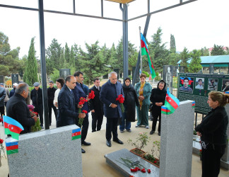 27 sentyabr 2025-ci il tarixində 27 Sentyabr - Anım Gününün beşinci ildönümünün qeyd olunması ilə əlaqədar  II Fəxri Xiyaban, Xocəsən, Biləcəri və Binəqədi qəsəbələrində yerləşən Vətən müharibəsi Şəhidlərinin Xiyaban Komplekslərinin ziyarəti