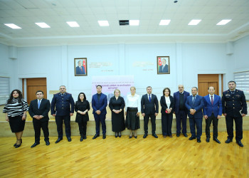 08 dekabr 2025-ci il tarixində 300 № li tam orta məktəbdə “Gələcəyimizi şiddət və asılılıqdan qoruyaq!” mövzusunda maarifləndirici tədbir