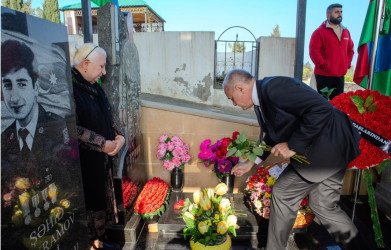 8 Noyabr- “Zəfər Günü”nün beşinci ildönümü ilə əlaqədar Binəqədi rayonunda şəhidlərimizin əziz xatirəsinin yad edilməsi