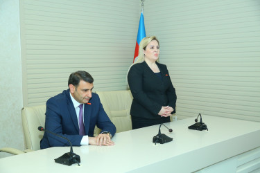 23 iyun 2025-ci il tarixində Binəqədi Rayon İcra Hakimiyyətinin inzibati binasında 23 İyun–“Dövlət Qulluqçularının Peşə Bayramı" münasibətilə tədbir