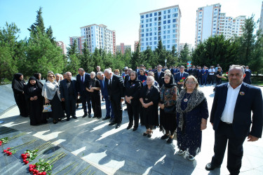 27 sentyabr 2026-cı il tarixində Binəqədi rayonunda Birinci Qarabağ, Aprel döyüşləri və Vətən müharibəsində, antiterror əməliyyatları zamanı şəhid olmuş qəhrəmanlarımızın əziz xatirəsinə ucaldılmış Memorial Kompleksin qarşısında 27 Sentyabr- Anım Gününə həsr olunmuş ümumrayon tədbiri