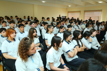 16 may 2025-ci il tarixində 267 № li  məktəb-liseydə “Erkən nigah problemi və onun fəsadları” mövzusunda maarifləndirmə tədbiri