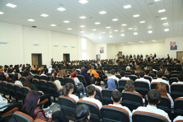 23 oktyabr 2025-ci il tarixində “Konstitusiya və Suverenlik İli” çərçivəsində Binəqədi rayonu 335 № li tam orta məktəbdə çətin həyat şəraitində olan yetkinlik yaşına çatmayanlar üçün sosial reabilitasiya və cəmiyyətə inteqrasiyası ilə bağlı tədbirlərin gücləndirilməsi, onlara tibbi və psixolojin dəstəyin göstərilməsi məqsədilə “Sən tək deyilsən!” mövzusunda maarifləndirici tədbir