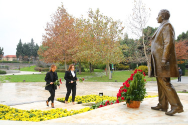 Ulu öndər Heydər Əliyevin anım gününə həsr olunmuş “Xilaskar ömrü” adlı tədbir