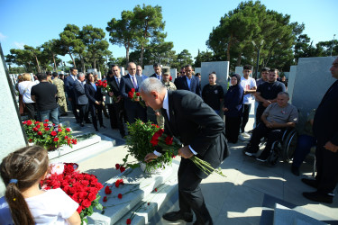 27 Sentyabr Anım Günü ilə əlaqədar 27 sentyabr 2026-cı il tarixində şəhidlərimizin əziz xatirəsi böyük ehtiramla yad edilməsi