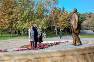 19 noyabr 2025-ci il tarixində Yeni Azərbaycan Partiyasının təsis edilməsinin 33-cü ildönümünə həsr olunmuş “Yeni Azərbaycan Partiyası: Heydər Əliyev dühası və siyasi varislik” mövzusunda tədbir