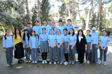Azərbaycanın Respublikasının Milli Qəhrəmanı Fərhad Hümbətovun büstü qarşısında xatirəsinə həsr olunmuş tədbir 01.04.2025