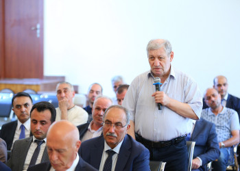 09 iyul 2026-cı il tarixində Binəqədi Rayon İcra Hakimiyyətinin başçısı Elxan Allahverdiyevin 8-ci mikrorayon sakinləri ilə səyyar qəbulu