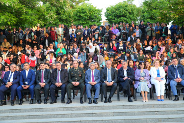 Binəqədi rayonunda xalqımızın Ümummilli Lideri Heydər Əliyevin anadan olmasının 100 illik yubileyinə həsr olunmuş “BİR ƏSRİN DAHİSİ” adlı möhtəşəm konsert proqramı