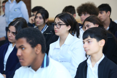 04 dekabr 2025-ci il tarixində 267 № li məktəb-liseydə "Narkotiksiz gələcək naminə!” mövzusunda növbəti maarifləndirici tədbir