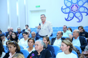 09 oktyabr 2025-ci il tarixində Binəqədi Rayon İcra Hakimiyyətinin başçısı Elxan Allahverdiyevin Binəqədi qəsəbə sakinləri ilə səyyar qəbulu